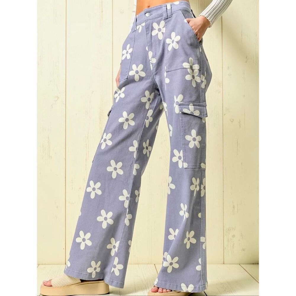 BiBi Dusty Lavender Floral Wide Leg Cargo Pants Daisy Print Boho Festival NWT